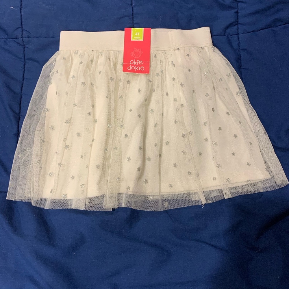 NWT Girls Sparkly Stars Mesh Skirt 4T